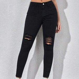 Women's Black Distressed Jeans NWOT